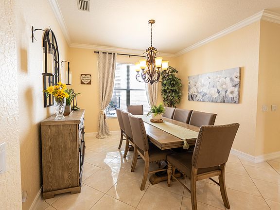 5th image of 8789 Sandy Crest Lane