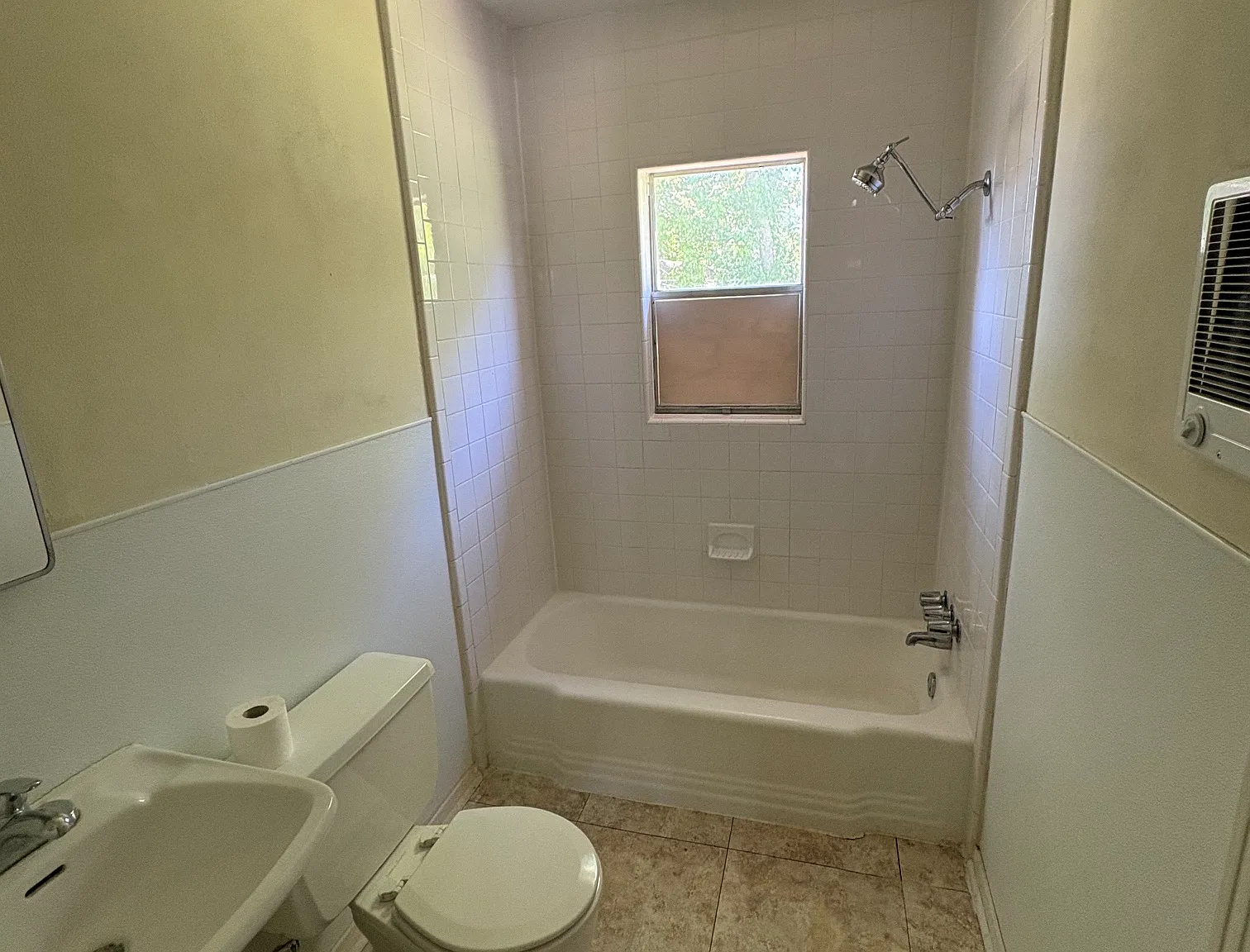 1 bed, 400 sqft, $700 — Photo 4