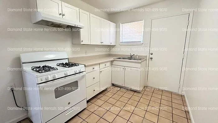 826 Jane Dr — Photo 10