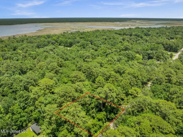 0 Center Dr Lot 890, Ocean Springs, MS 39564