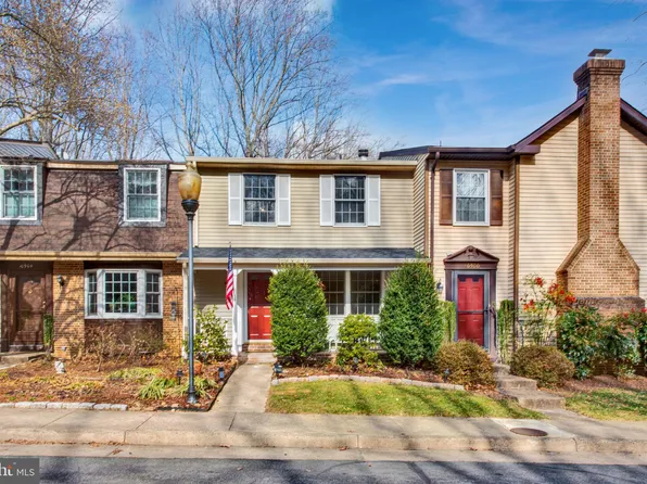 10902 Barton Hill Ct, Reston, VA 20191