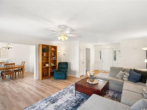 5th image of 6300 Ridge Haven Rd