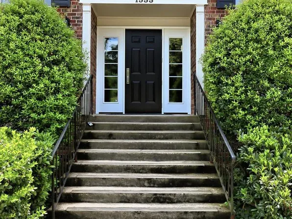 1533 Colonial Dr, Woodbridge, VA