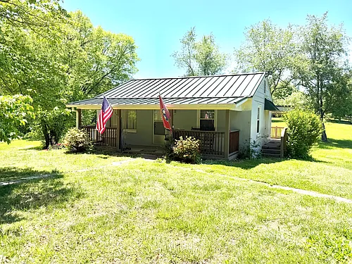 781 Dixon Rd Photo 1