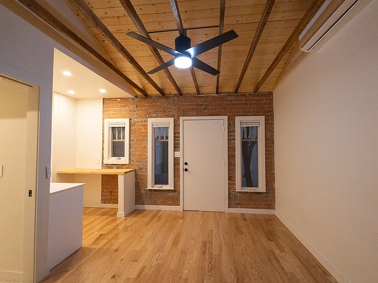 512 W Fillmore St #9 — Photo 5