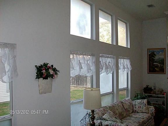 4th image of 1805 Falmouth Dr