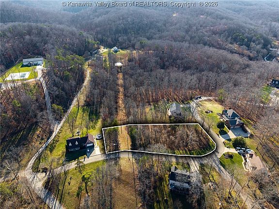 2nd image of 105 Colonial Dr