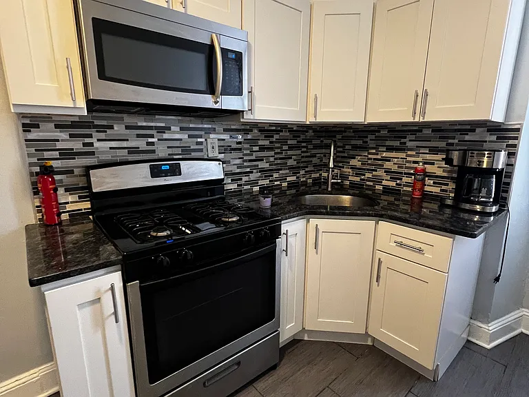 4812 Oxford Ave #2 — Photo 8