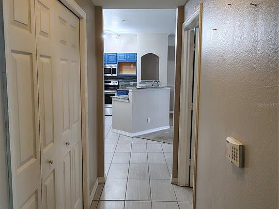 4th image of 3315 PARKCHESTER SQUARE BOULEVARD #206