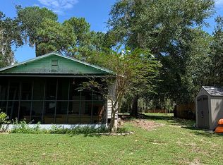 140 Simpson Dr, Interlachen, FL 32148
