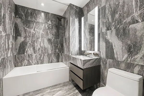 Bathroom, photo 2