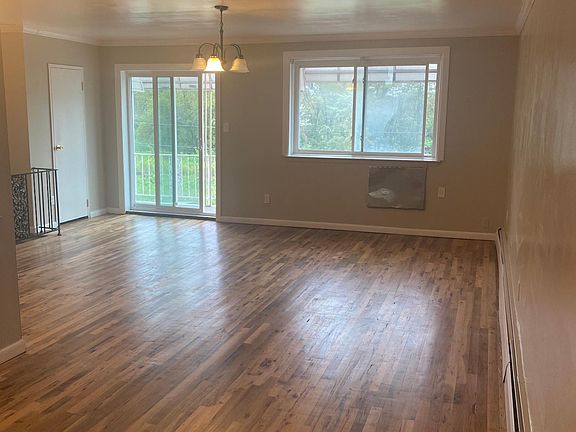 2nd image of 2060 Bergen Ave #3