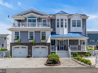 21 W Magnolia Ave, Beach Haven, NJ 08008