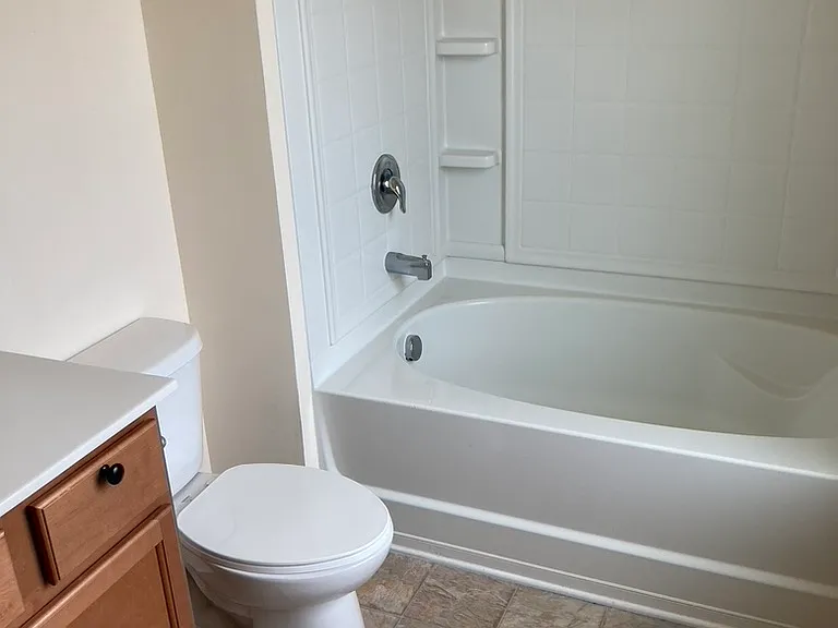 10424 Benfield Rd — Photo 16