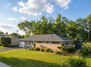 345 Maricopa Ln, Hoffman Estates, IL