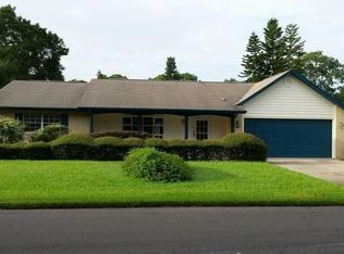 201 W Delaware St, Tavares, FL 32778