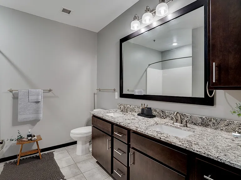 Irvine - 1 Bed / 1 Bath - 1,030 Sq.Ft.