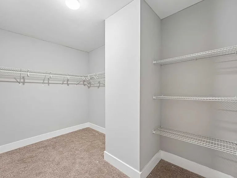 The Glen at Bucks Apartments and Townhomes — Photo 22