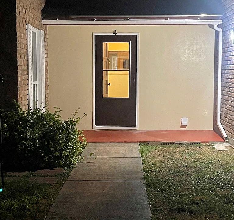 1st image of 607 Continental Dr