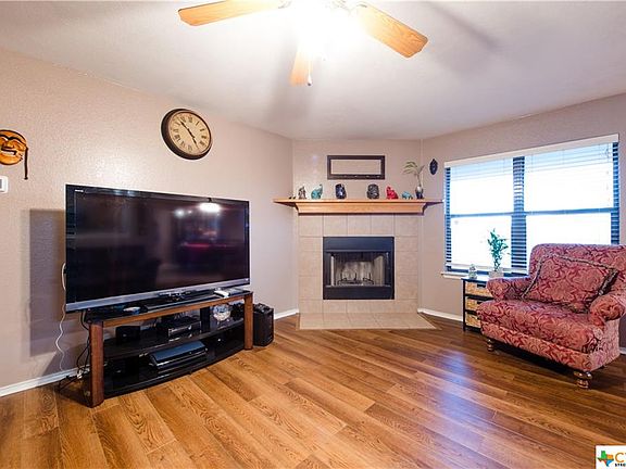 5th image of 1303 Katelyn Cir