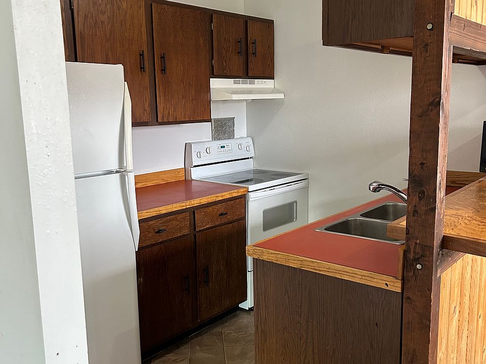 Dishwasher on same side as sink