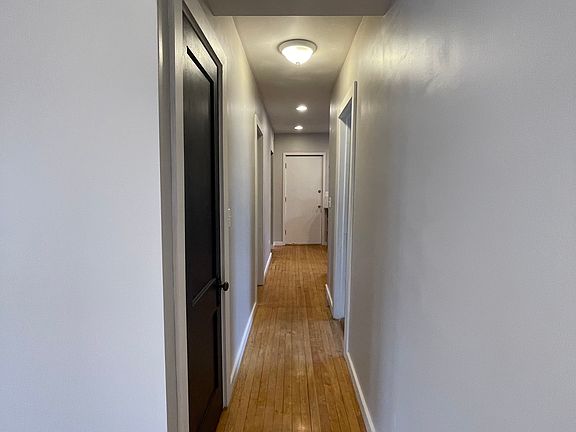 5th image of 3756 W Windsor Ave #2