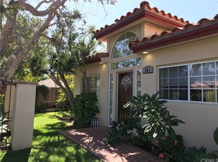 351 Walnut St #C, Costa Mesa, CA 92627