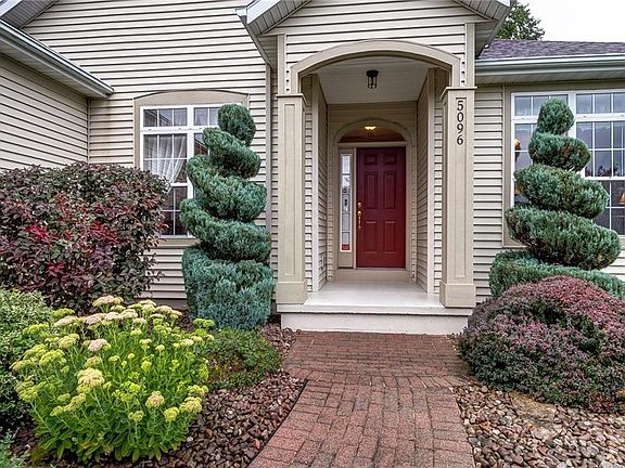 4th image of 5096 Greenbank Dr