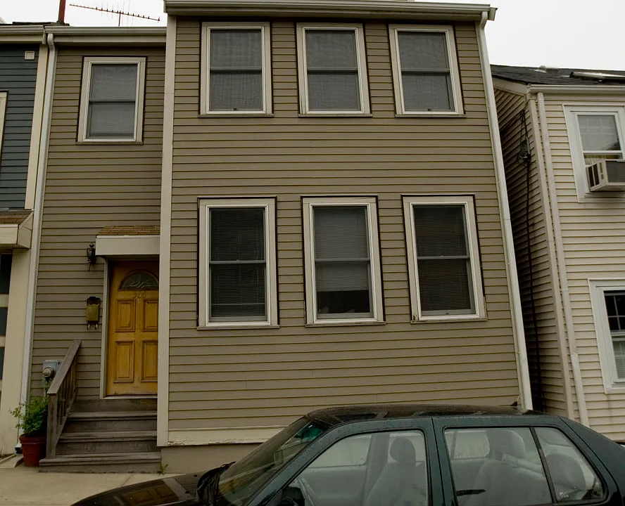 366 E St
