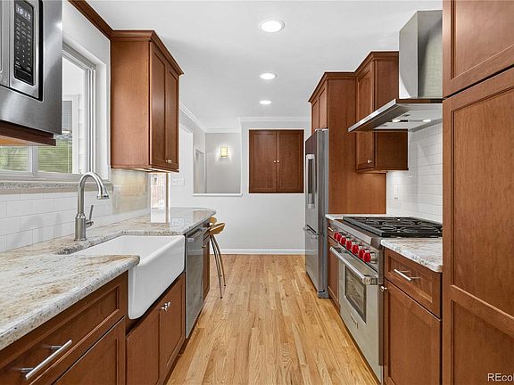 4th image of 399 W Caley Drive