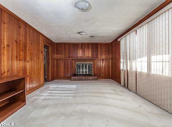 3rd image of 2839 Thurloe Dr