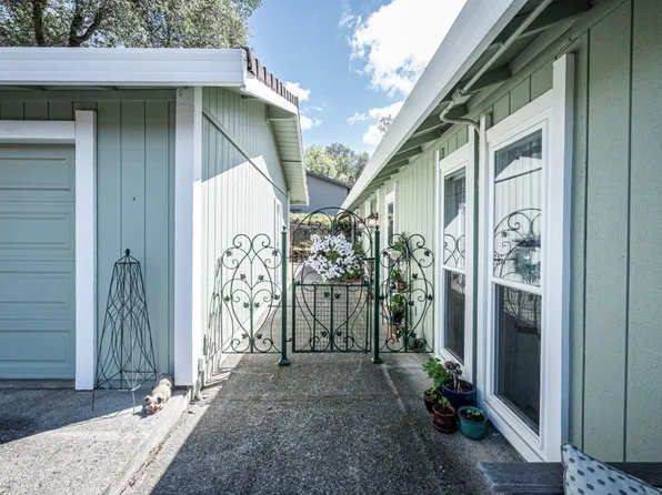 12606 Eckard Way, Auburn, CA 95603