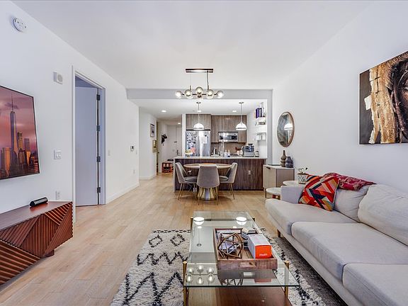 5th image of 162 1st St #713
