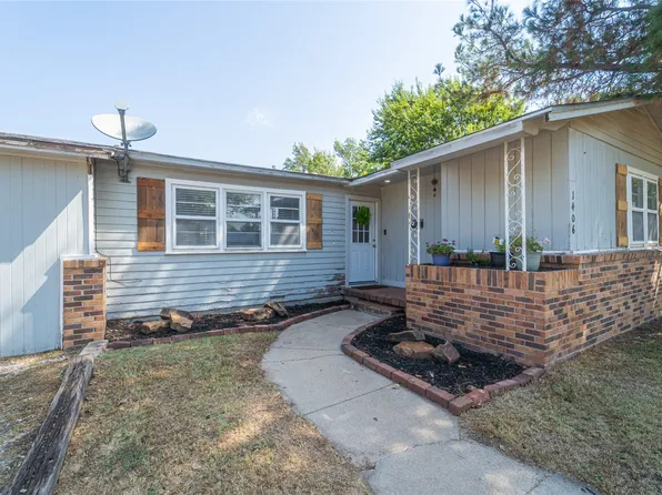 1406 Bliss St, Cisco, TX 76437