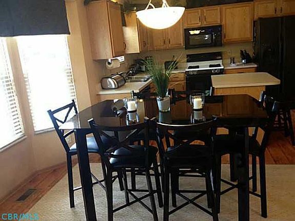 5th image of 9132 Longstone Dr