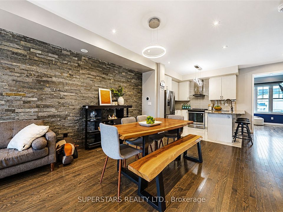 1st image of 10604 Bathurst St
