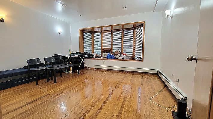 1st image of 279 21st St #2R