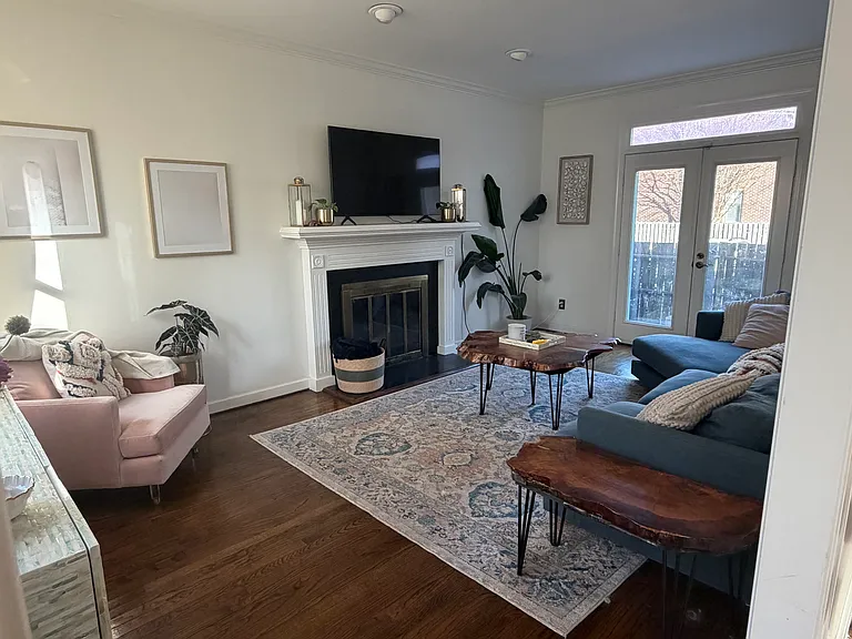 443 Westover Mews — Photo 3