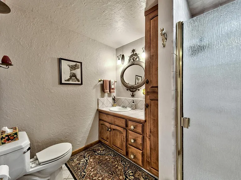 1480 Ormsby Dr — Photo 20
