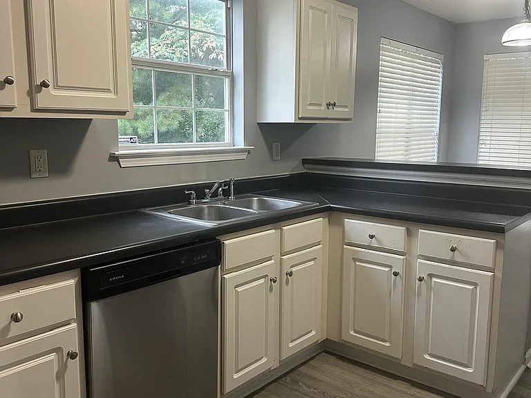 1630 Isleworth Cir — Photo 9