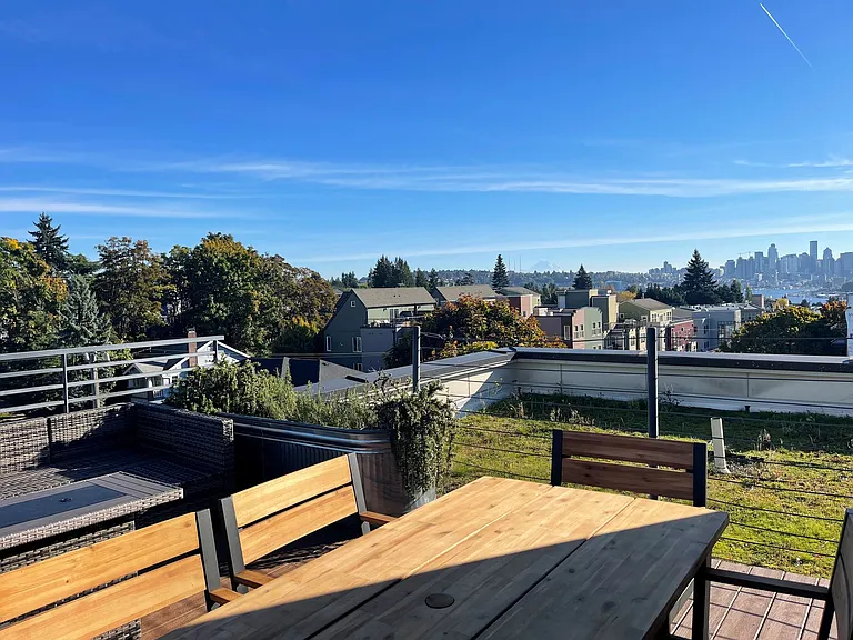 4111 Stone Way N — Photo 38