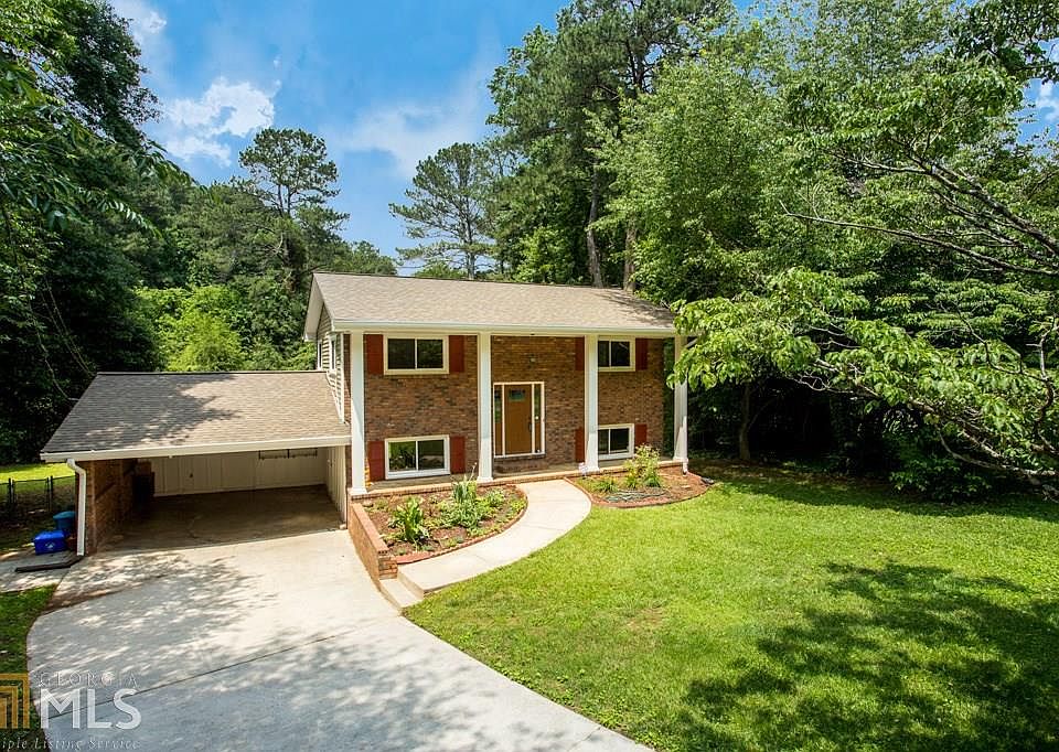 2nd image of 2526 Laurel Ridge Dr
