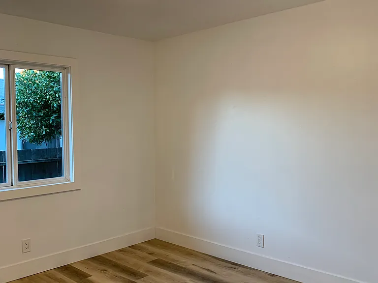 141 N Eldorado St — Photo 9