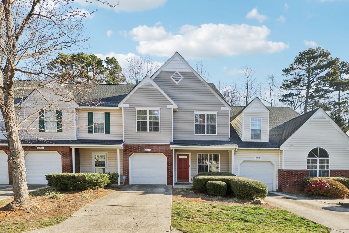 University Park Ln-S2201-001.jpg