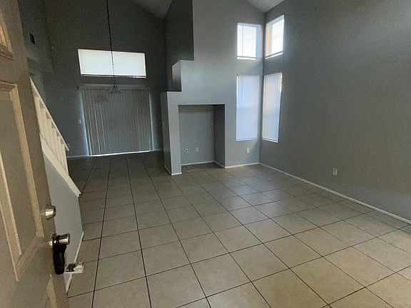 2nd image of 1312 Lilac Ridge Dr