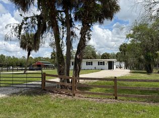 1818 Richards St #B, Naples, FL 34120