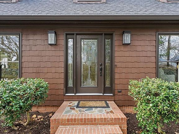 2nd image of 3756 Ridge Rd SE