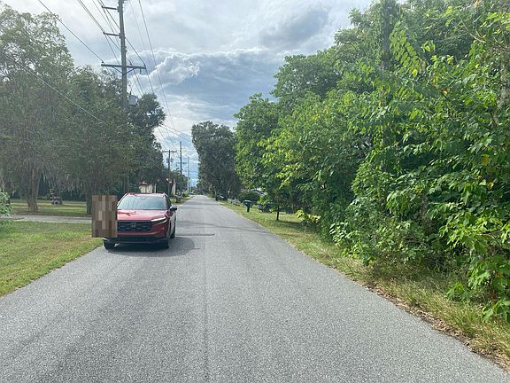 4th image of 972 NE 19th St