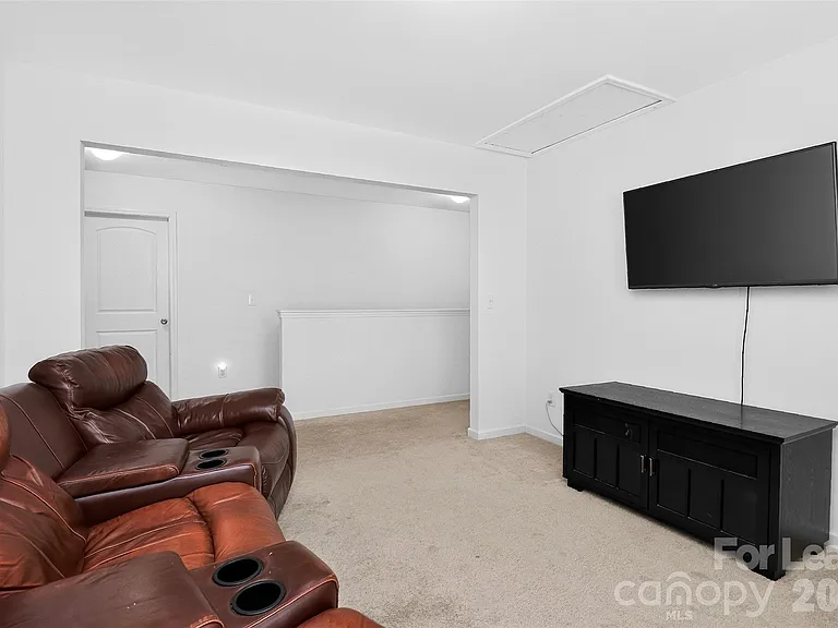 2038 Eddie Massey Ln — Photo 26