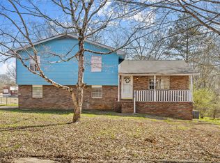 51 Hedgewood Dr, Chickamauga, GA 30707